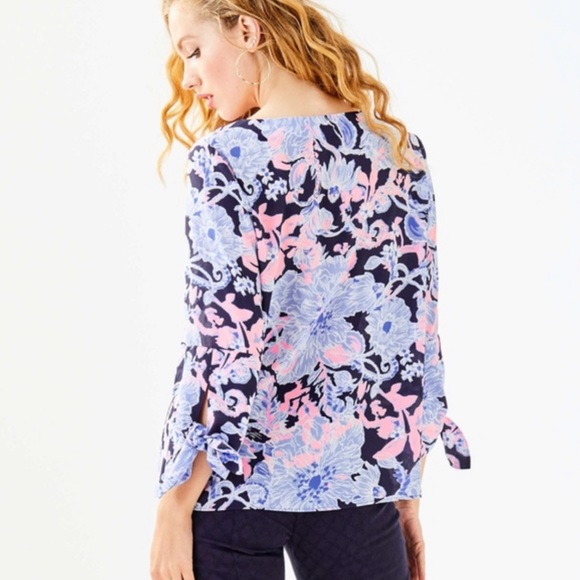 🌼NWT Lilly Pulitzer 3/4 Sleeve Blouse Top with Bow Detail Sz XL - Picture 12 of 14